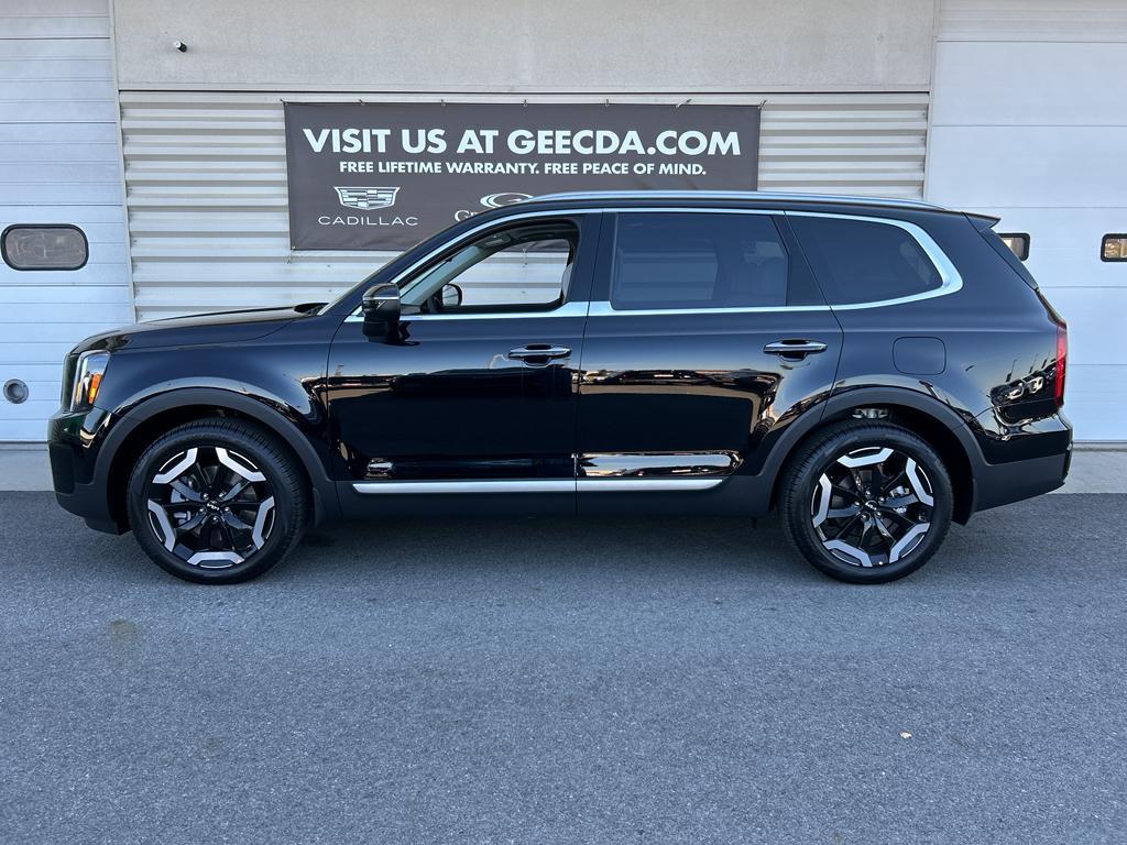 new 2025 Kia Telluride car, priced at $42,180