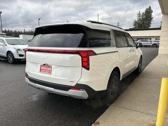 new 2025 Kia Carnival car, priced at $43,855