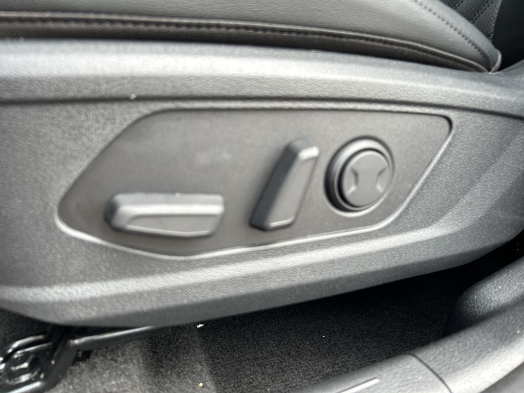 new 2026 Kia Sportage car, priced at $40,295