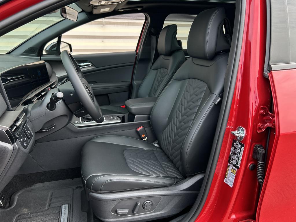 new 2026 Kia Sportage car, priced at $40,295