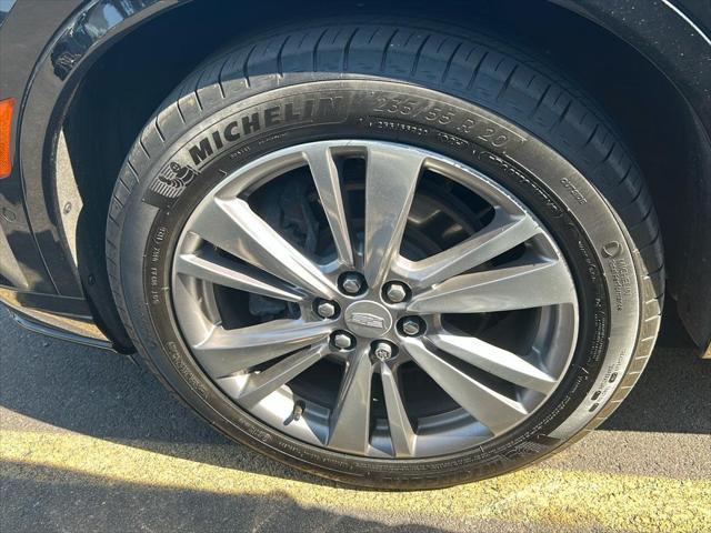 used 2023 Cadillac XT6 car, priced at $41,991
