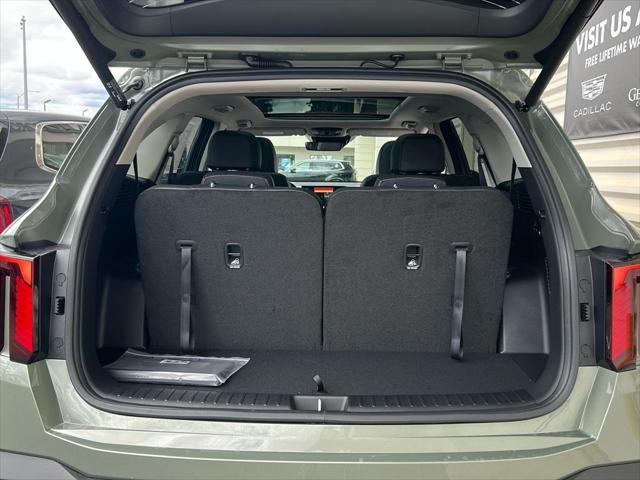 new 2025 Kia Sorento car, priced at $42,880