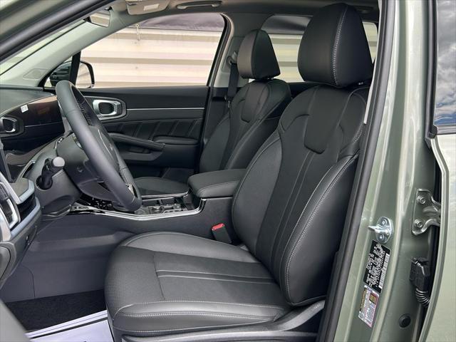new 2025 Kia Sorento car, priced at $42,880