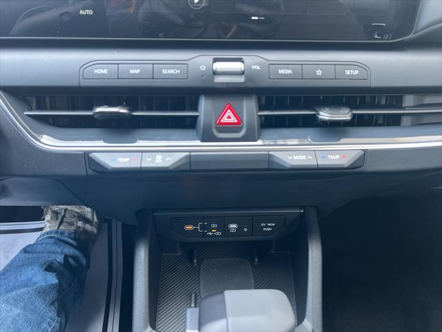 new 2025 Kia K4 car, priced at $24,060
