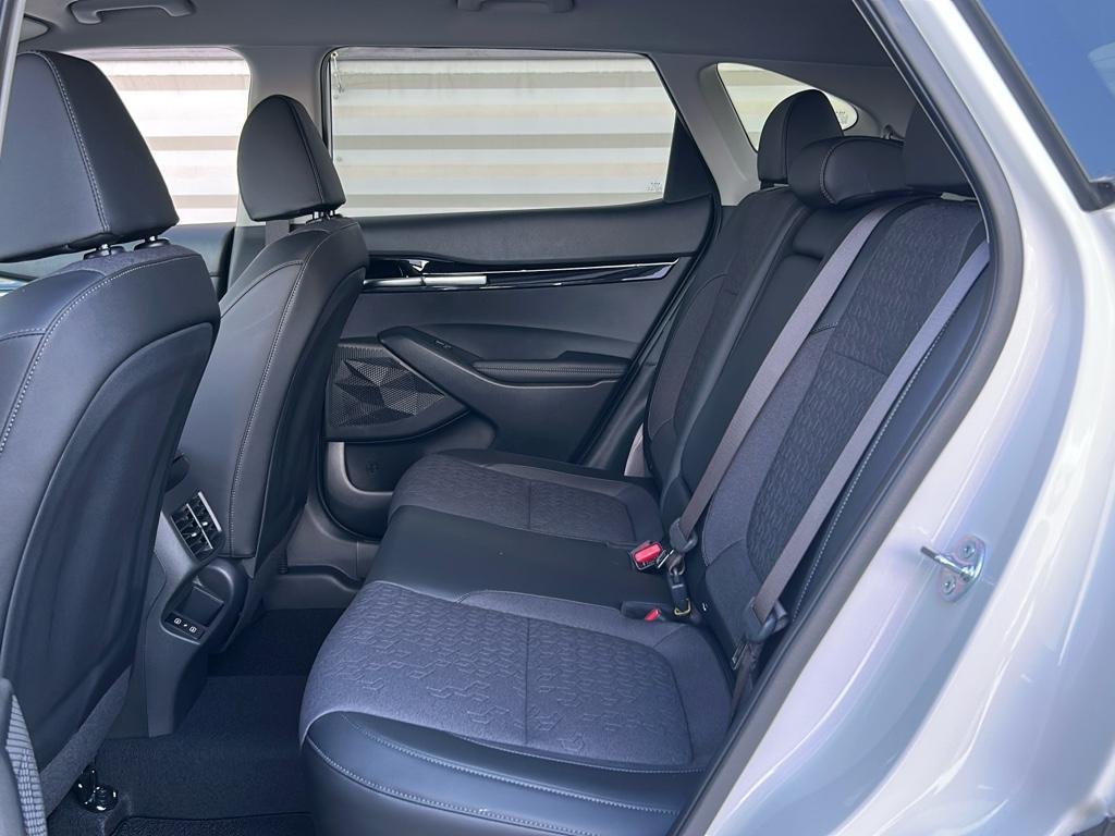 new 2026 Kia Seltos car, priced at $27,870