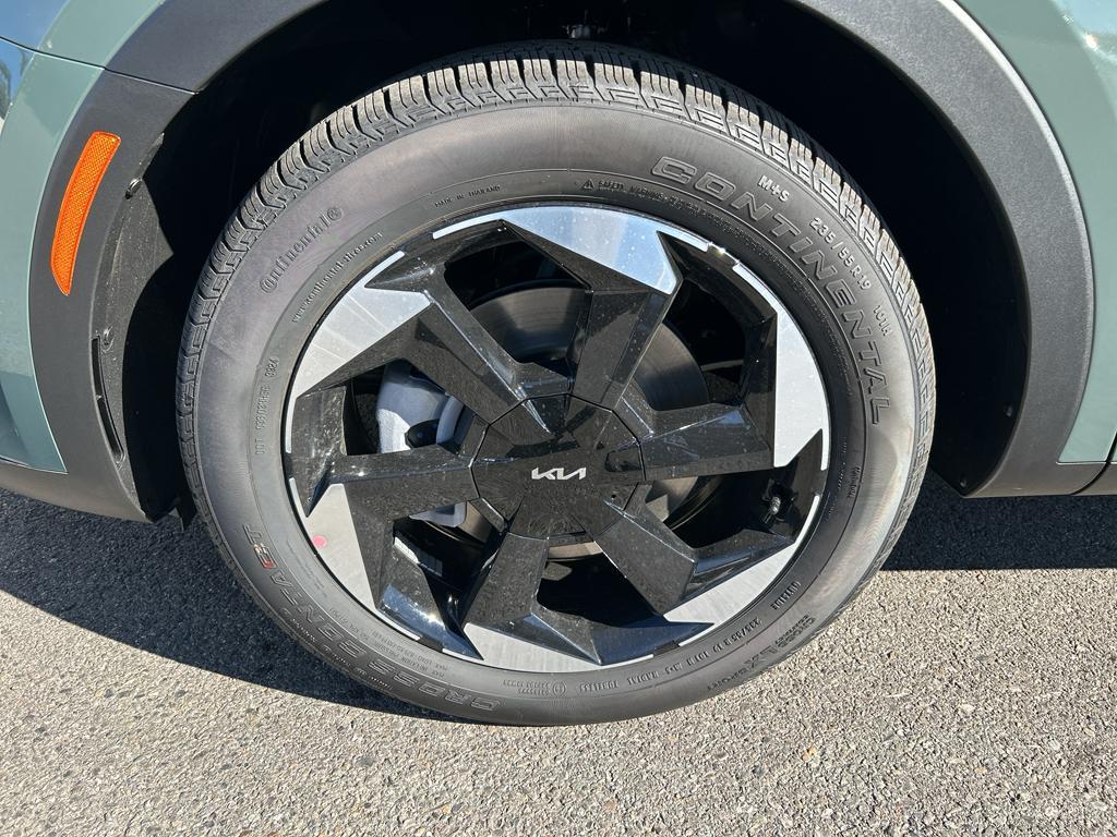 new 2025 Kia Sorento Hybrid car, priced at $39,075