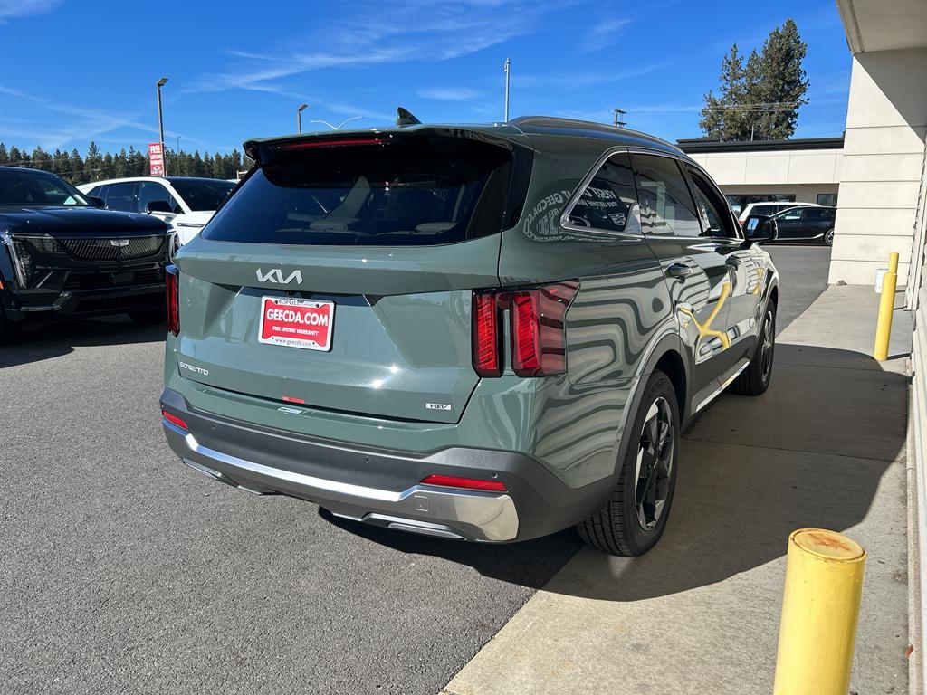 new 2025 Kia Sorento Hybrid car, priced at $39,075