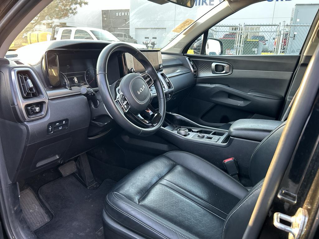 used 2023 Kia Sorento Hybrid car, priced at $29,999
