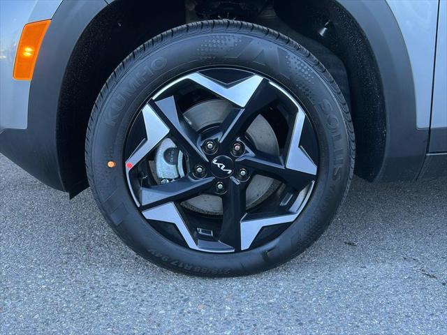 new 2025 Kia Seltos car, priced at $28,385