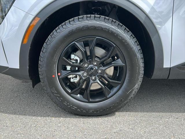 new 2025 Kia Sportage car, priced at $38,780