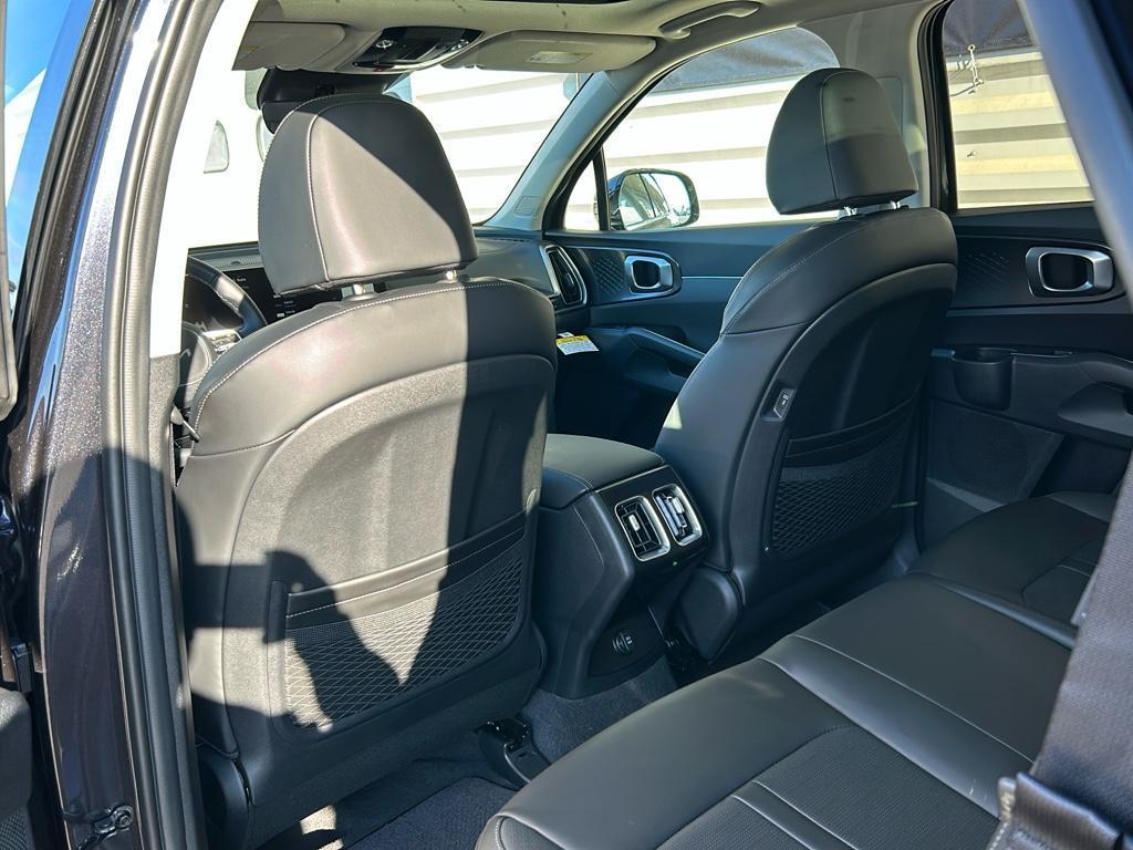 new 2025 Kia Sorento car, priced at $34,500