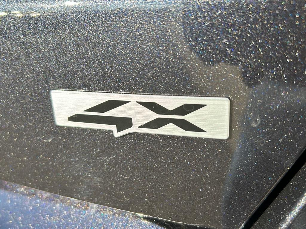 new 2025 Kia Sorento car, priced at $34,500