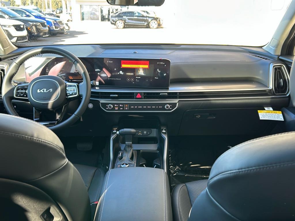 new 2025 Kia Sorento car, priced at $34,500