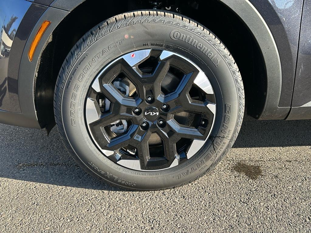 new 2025 Kia Sorento car, priced at $34,500