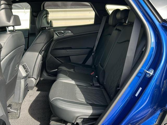 new 2025 Kia Sportage car, priced at $40,185