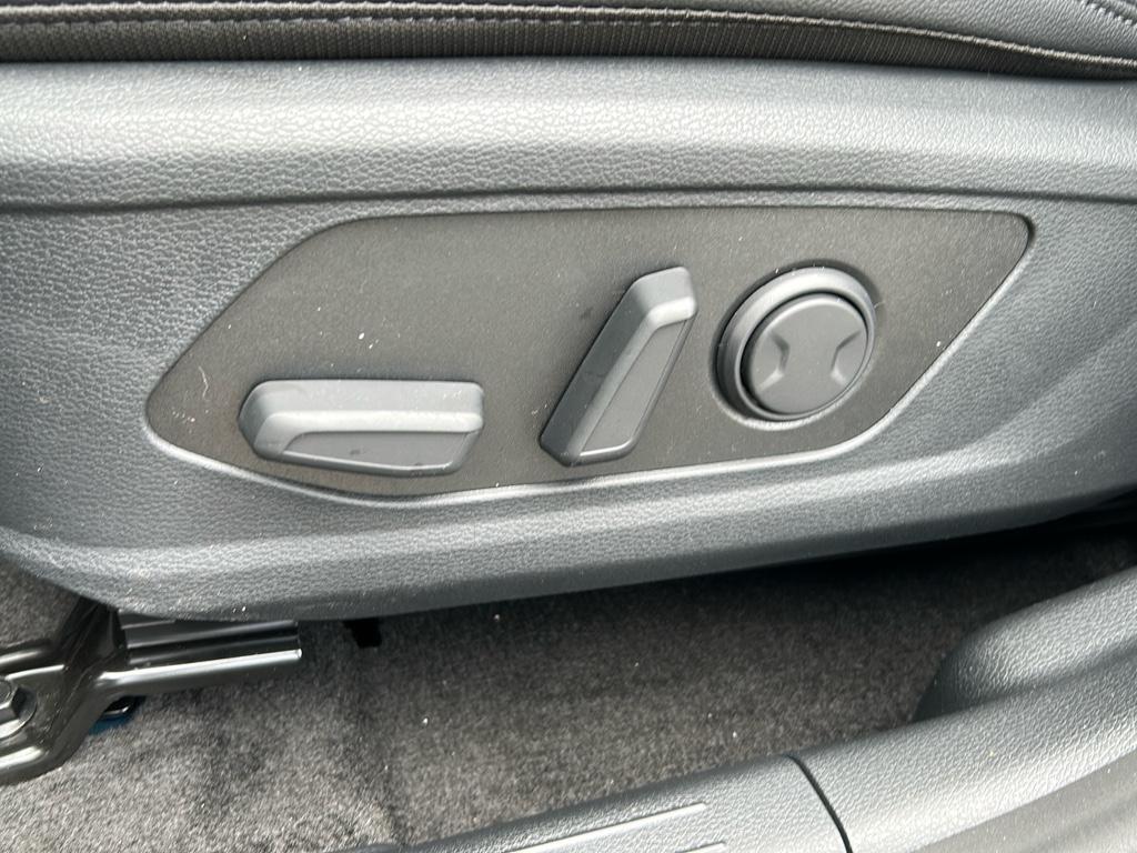 new 2025 Kia Sportage car, priced at $39,055