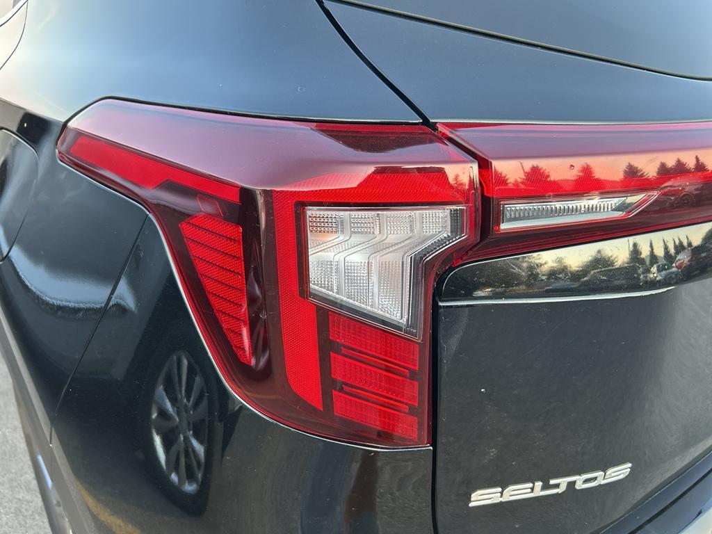 used 2024 Kia Seltos car, priced at $23,999
