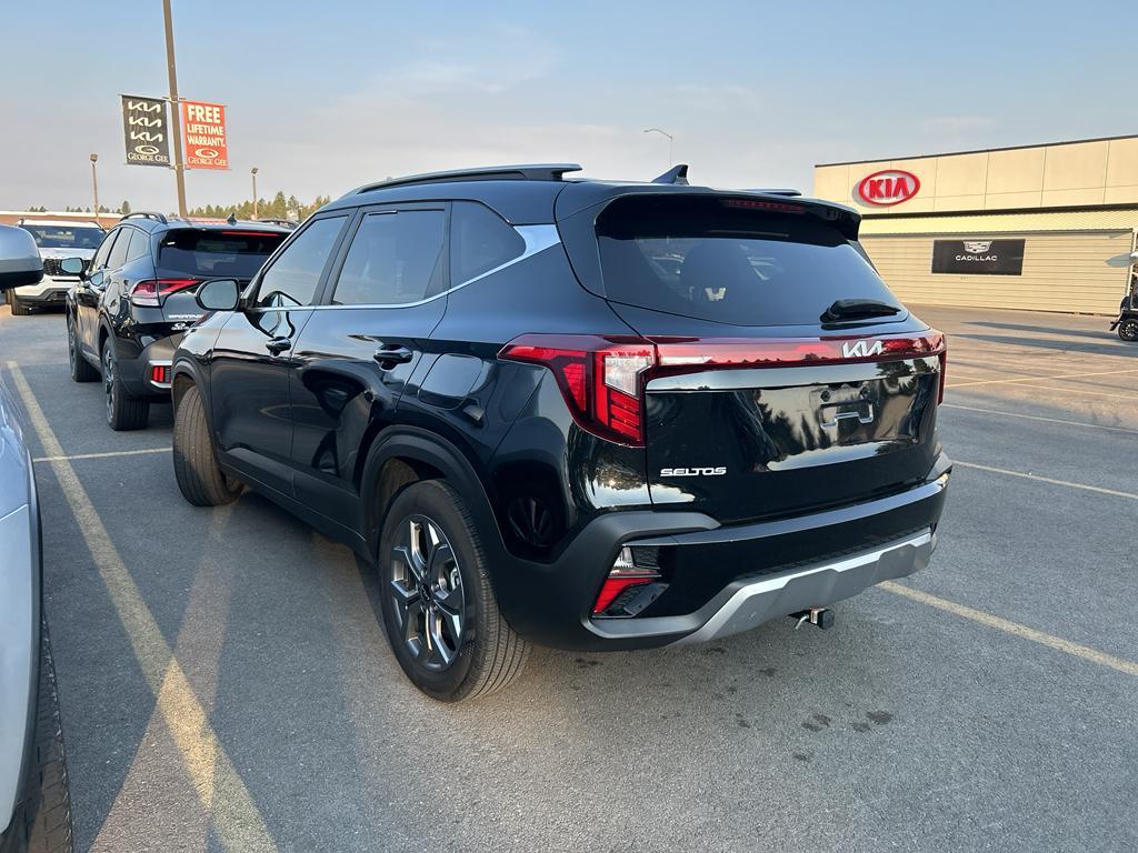 used 2024 Kia Seltos car, priced at $23,999
