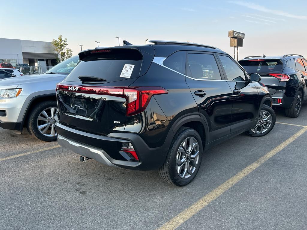 used 2024 Kia Seltos car, priced at $23,999