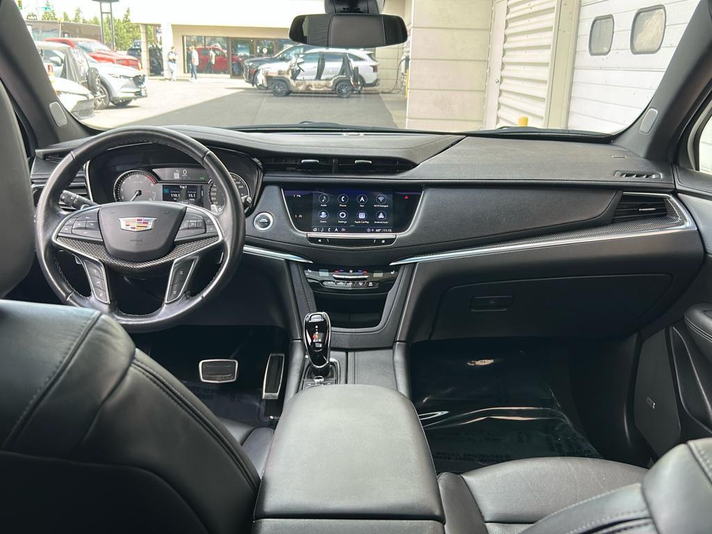 used 2023 Cadillac XT5 car, priced at $36,500