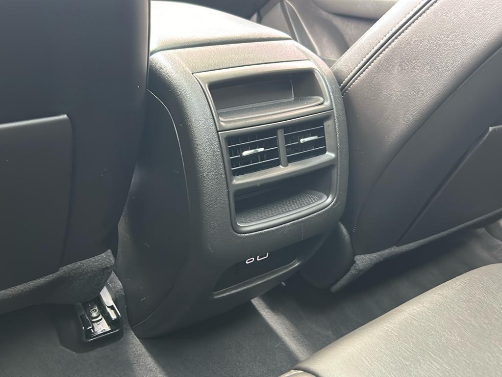 used 2023 Cadillac XT5 car, priced at $36,500