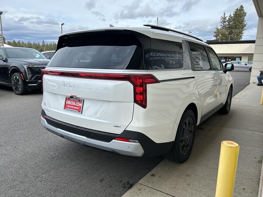 new 2026 Kia Carnival Hybrid car, priced at $44,260