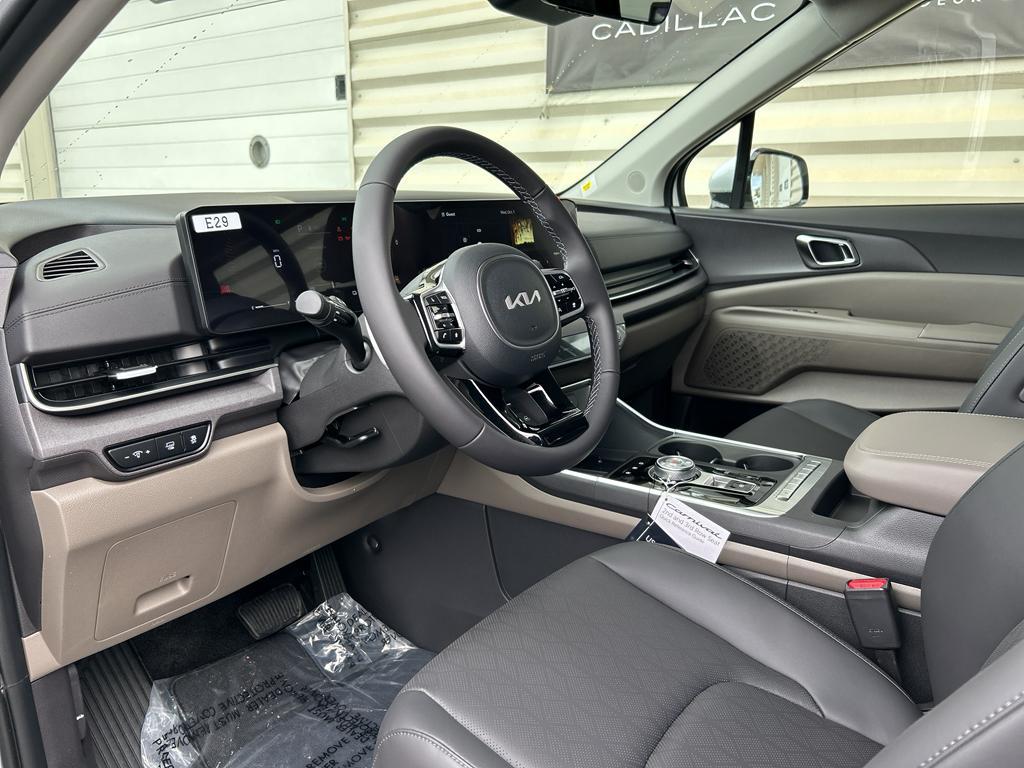new 2026 Kia Carnival Hybrid car, priced at $44,260