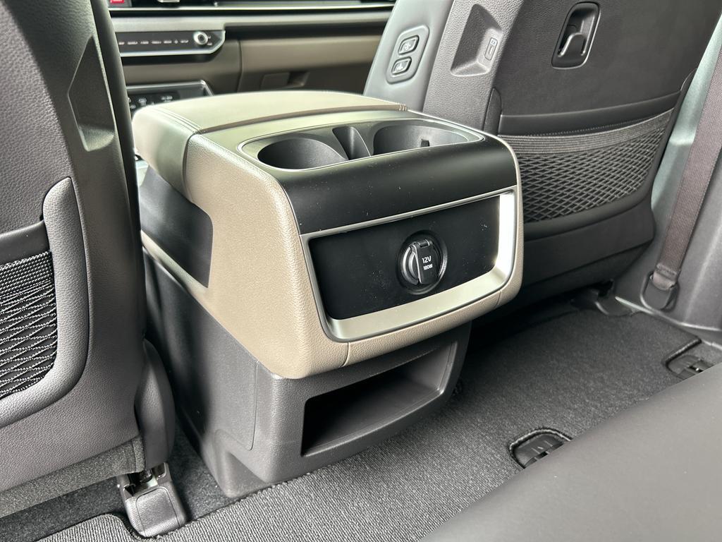 new 2026 Kia Carnival Hybrid car, priced at $44,260