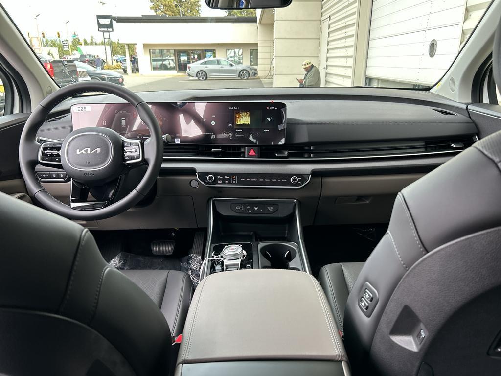 new 2026 Kia Carnival Hybrid car, priced at $44,260