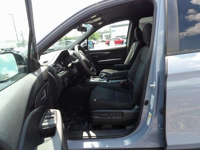 used 2022 Honda Pilot car, priced at $32,162