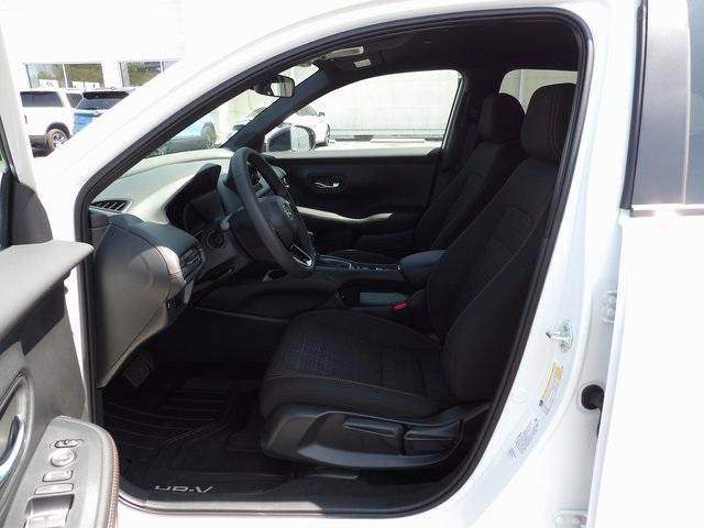 new 2025 Honda HR-V car, priced at $30,850