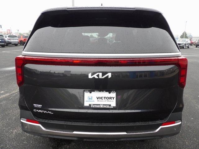 used 2025 Kia Carnival car, priced at $44,077
