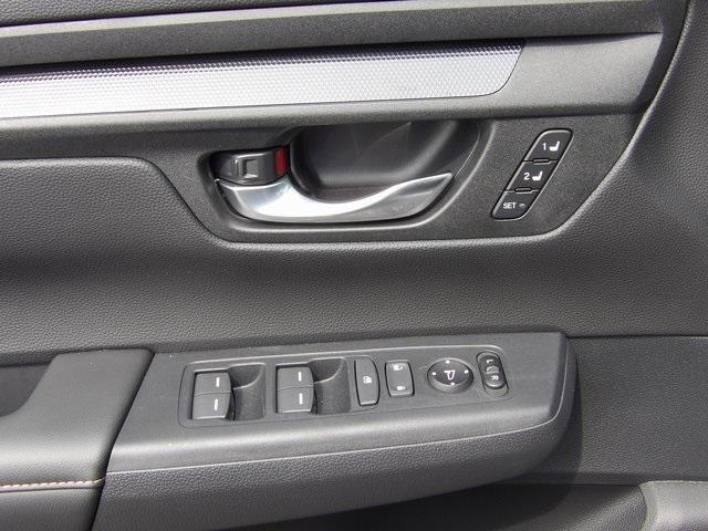 used 2025 Honda CR-V Hybrid car, priced at $38,670