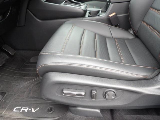 used 2025 Honda CR-V Hybrid car, priced at $38,670