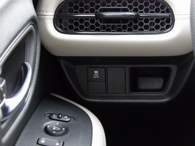 new 2025 Honda HR-V car, priced at $28,250