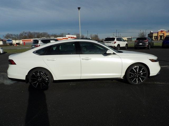 new 2025 Honda Accord Hybrid car, priced at $40,850