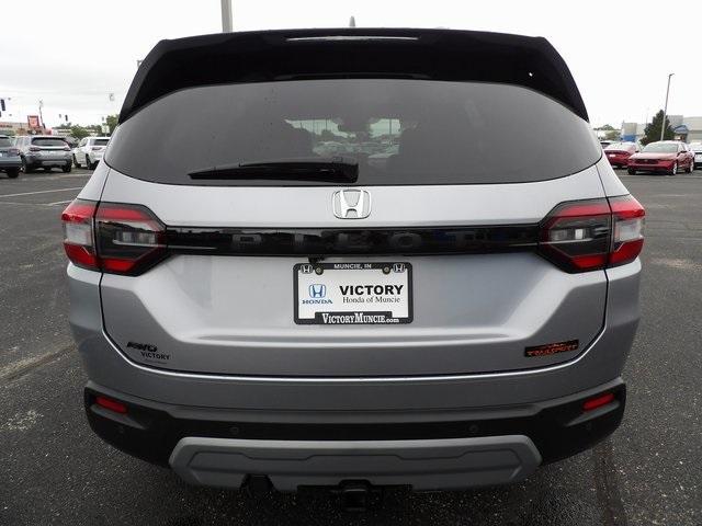 used 2025 Honda Pilot car, priced at $47,590