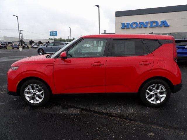 used 2022 Kia Soul car, priced at $19,455