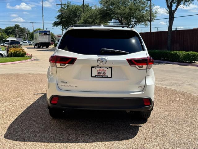 used 2019 Toyota Highlander car, priced at $22,900