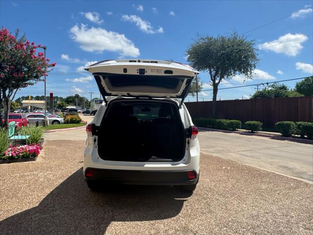 used 2019 Toyota Highlander car, priced at $22,900