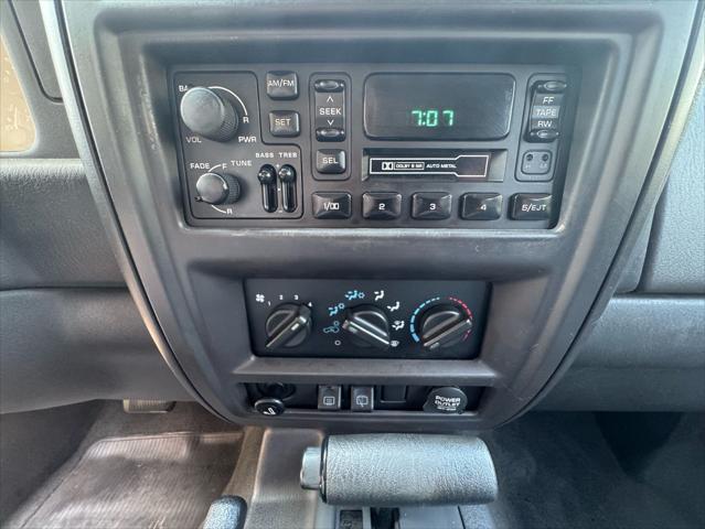 used 2000 Jeep Cherokee car, priced at $6,900