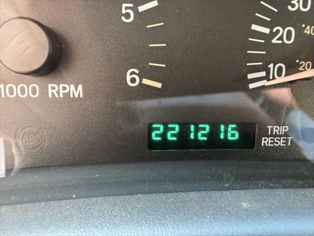 used 2000 Jeep Cherokee car, priced at $6,900