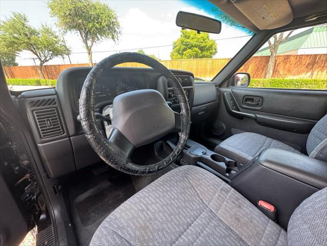 used 2000 Jeep Cherokee car, priced at $6,900