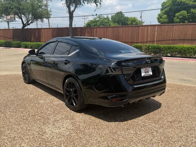 used 2023 Nissan Altima car, priced at $22,900