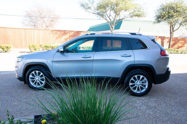used 2019 Jeep Cherokee car, priced at $17,200