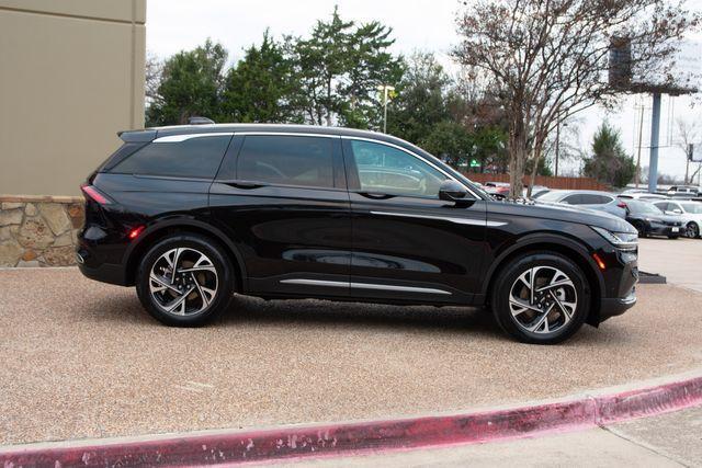 used 2024 Lincoln Nautilus car, priced at $54,900