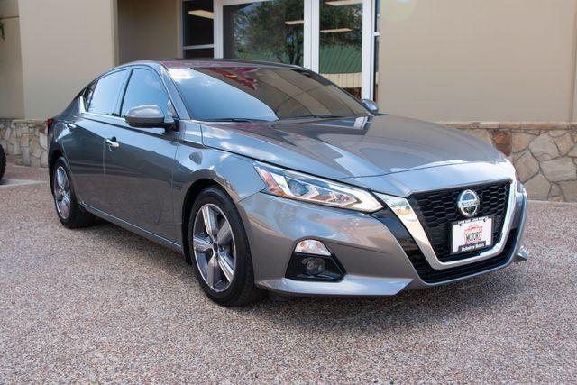 used 2022 Nissan Altima car, priced at $22,900