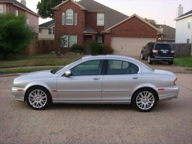 used 2003 Jaguar X-Type car, priced at $3,900