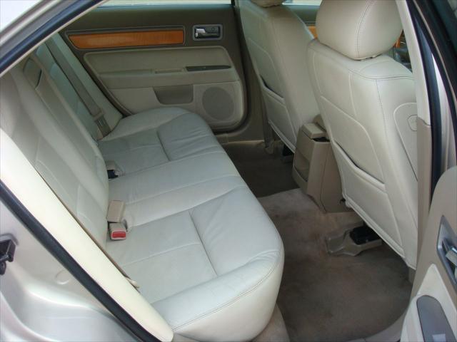 used 2007 Lincoln MKZ car, priced at $3,995