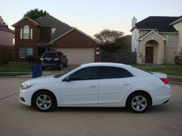 used 2015 Chevrolet Malibu car, priced at $5,900